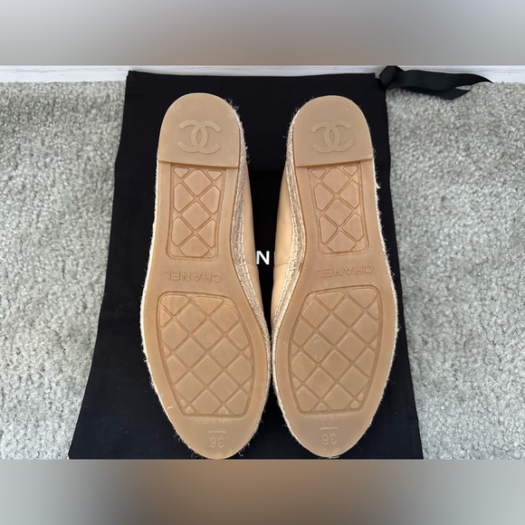 AUTHENTIC LAMBSKIN BEIGE & BLACK ESPADRILLES - Picture 5 of 6